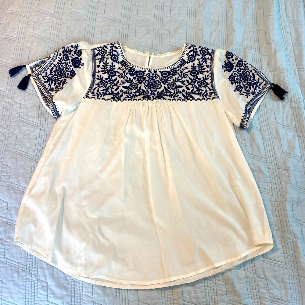 Women’s Embroidered Blouse
